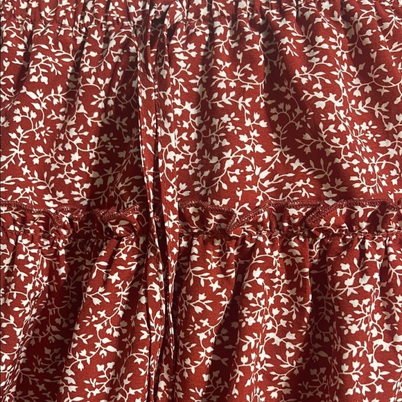 Red Floral Ruffled Mini Skirt - Picture 2 of 2